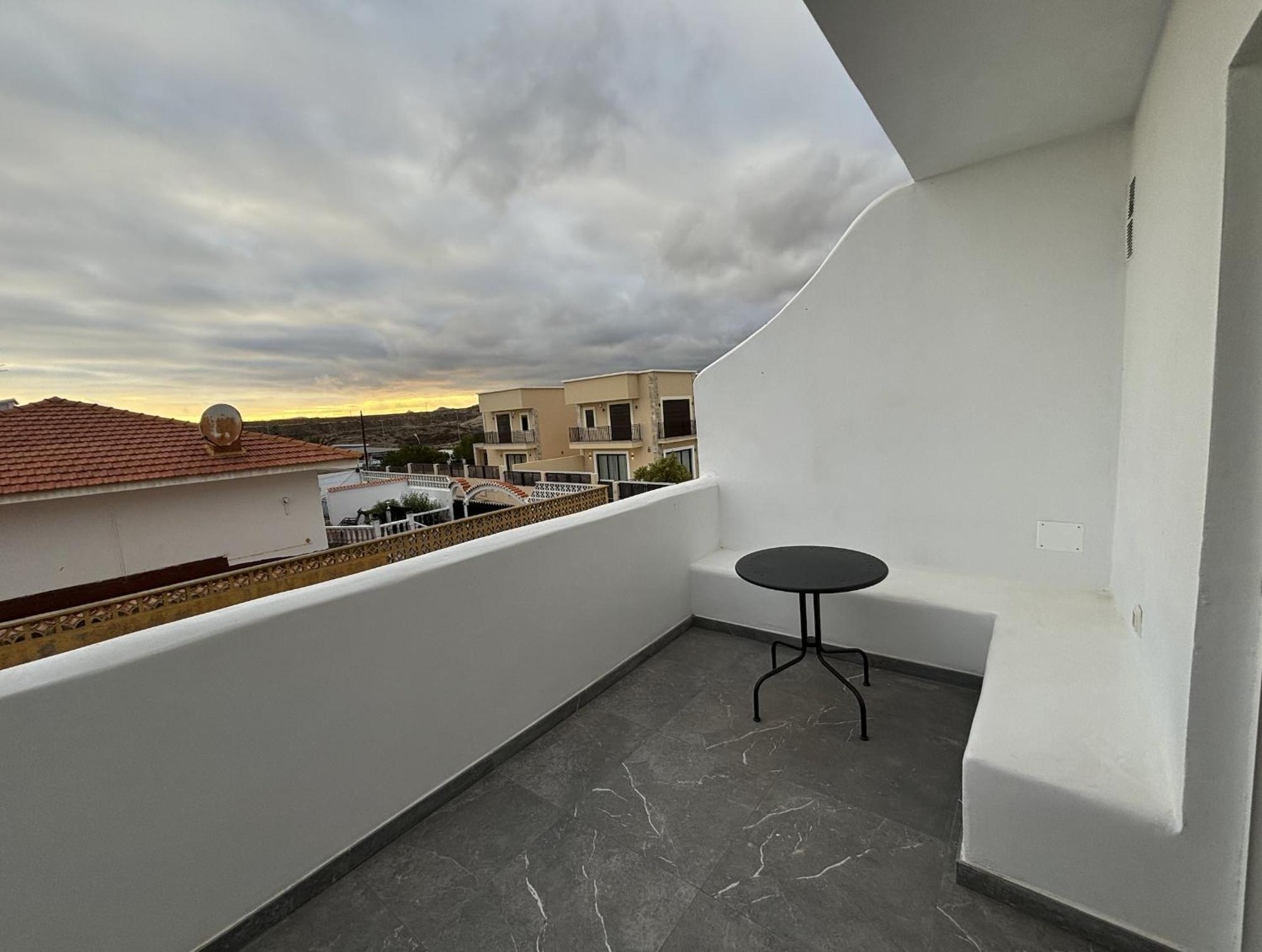 Apartamentos La Caracola El Medano Ла-Марета Экстерьер фото